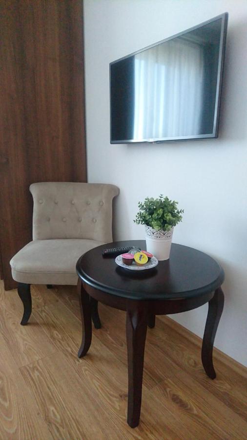 Corner Vendeghaz Hotel Veszprem Ngoại thất bức ảnh