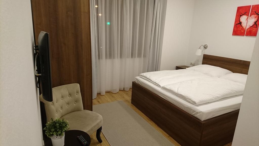 Corner Vendeghaz Hotel Veszprem Ngoại thất bức ảnh